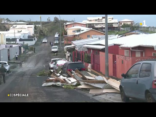 ⁣Comment on s’organise au lendemain du passage de Chido à Mayotte