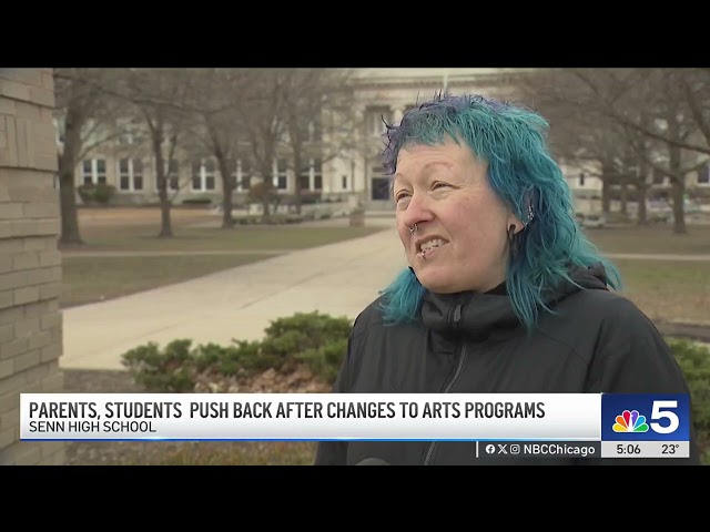 ⁣Students at Chicago school push back after big changes made to arts programs