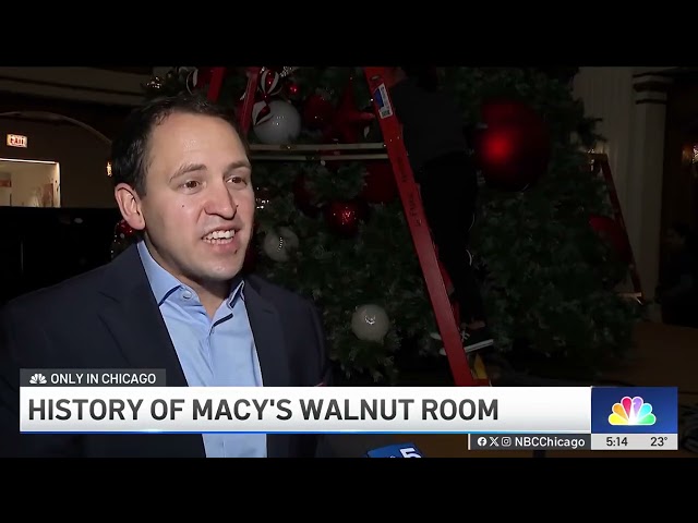 ⁣Only in Chicago – Iconic Walnut Room takes center stage