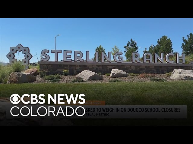 ⁣Community weigh in on proposed school closures in Douglas County