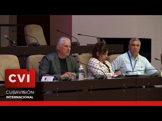 ⁣Presidente cubano asiste a debates en las comisiones de trabajo de la Asamblea Nacional