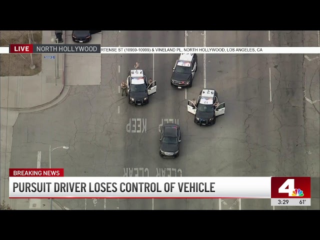 ⁣Live: Officers chase driver in LA area