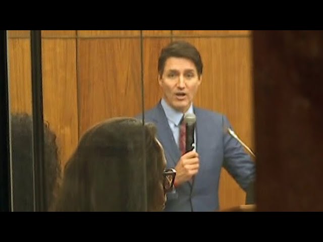 ⁣PM Trudeau captured addressing caucus after chaotic day in Ottawa