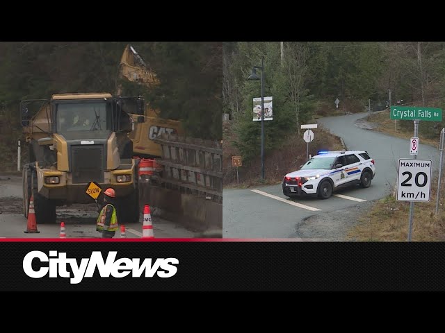 ⁣One missing following deadly mudslide, Lions Bay in state of emergency