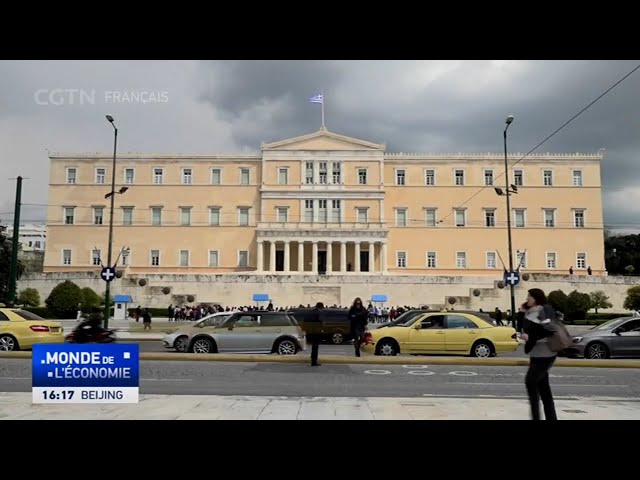 ⁣Grèce : le parlement approuve le budget pour 2025 et prévoit une croissance de 2,3 % du PIB