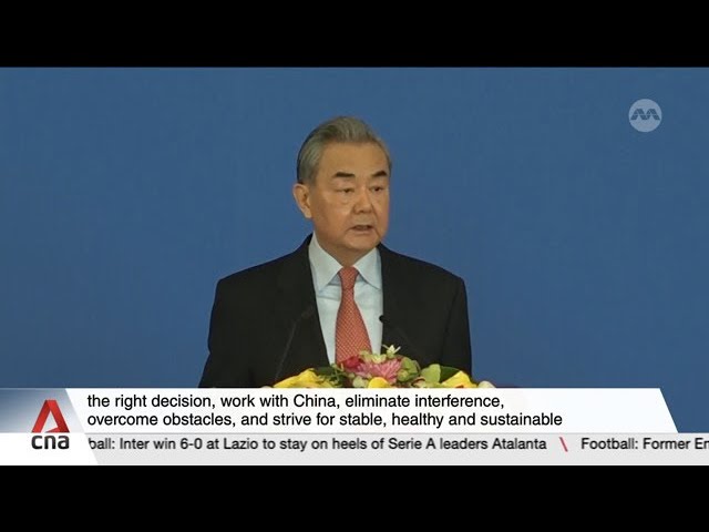 ⁣Chinese FM Wang Yi hopes Trump administration will 'make the right choices' and work with 