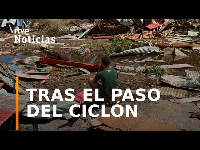 ⁣CICLÓN CHIDO: Los VECINOS de MAYOTTE reconstruyen sus CASAS tras el paso del TEMPORAL | RTVE