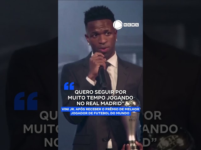 ⁣"Quero seguir por muito tempo jogando no Real Madrid", diz Vini Jr. após premiação do Fifa