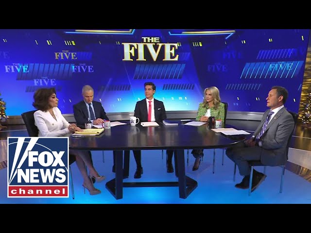 ⁣'The Five': Big Tech kiss the ring before Trump takes office