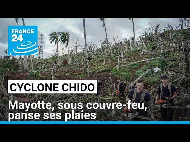 ⁣Mayotte, sous couvre-feu, panse ses plaies après le passage du cyclone Chido • FRANCE 24