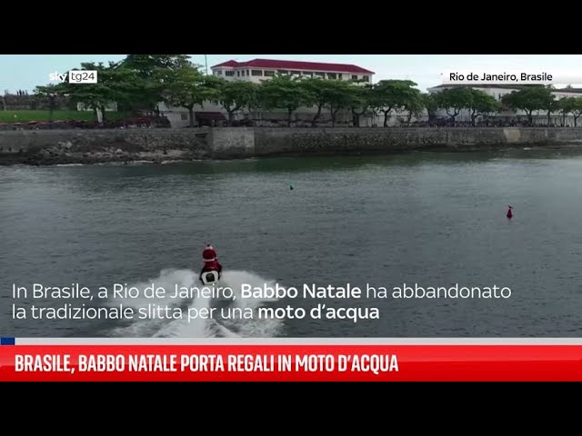 ⁣Brasile, Babbo Natale consegna regali con moto d'acqua