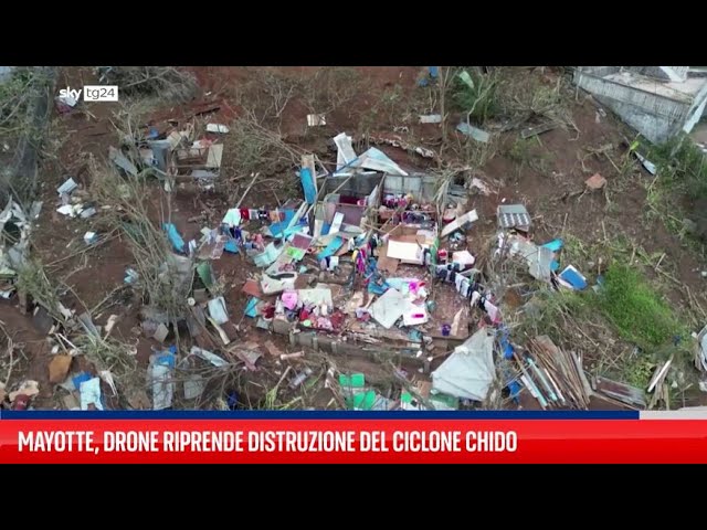 ⁣Isole Mayotte, drone riprende distruzione del ciclone Chido