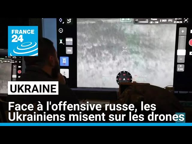 ⁣Guerre en Ukraine : face à l'offensive russe, les Ukrainiens misent sur les drones • FRANCE 24