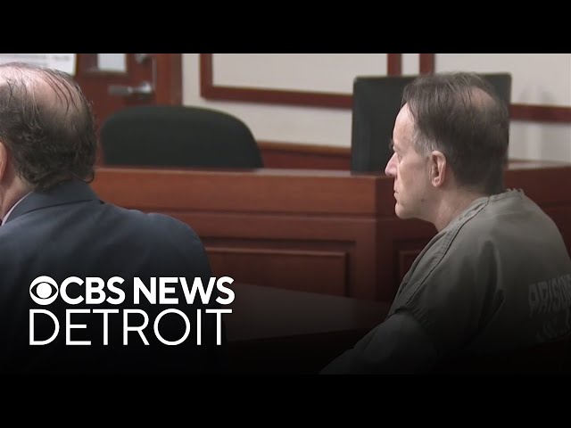 ⁣Metro Detroit hockey doctor accused of sexually abusing teens back in court