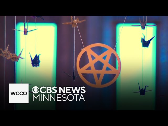 ⁣Satanists' holiday display at Minnesota Capitol receives mixed reaction