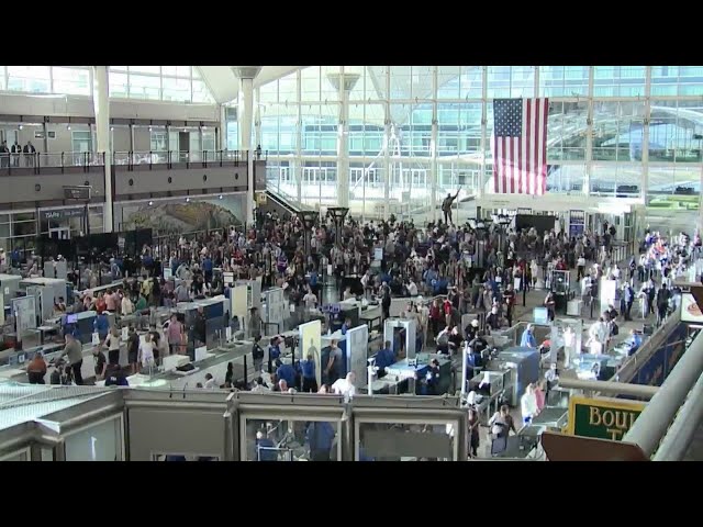 ⁣Denver International Airport preparing for big holiday travel numbers