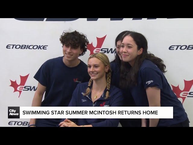 ⁣Toronto's Summer McIntosh returns to her hometown pool to connect with young fans