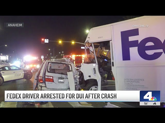 ⁣FedEx driver arrested for suspicion of DUI after crash in Anaheim