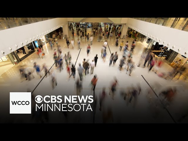 ⁣Stores, malls brace for the last-minute "Super Saturday" holiday shoppers