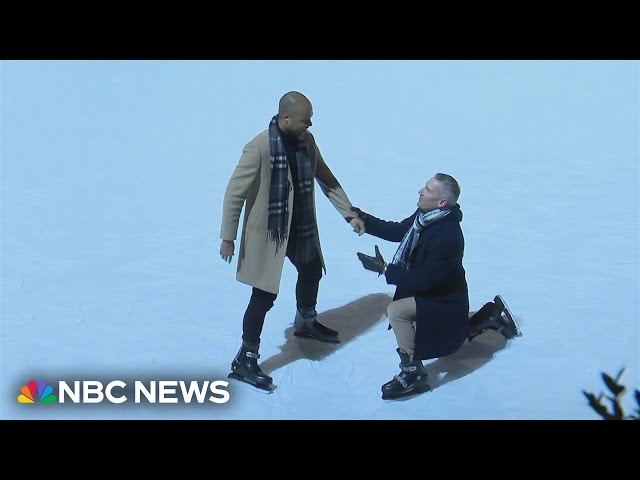 ⁣'Time was going so slow': Rockefeller Center's ice rink hosts surprise proposal