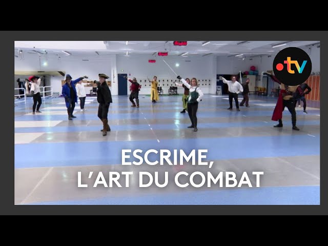 ⁣La Grand'Goule, une association d'escrime artistique à Poitiers