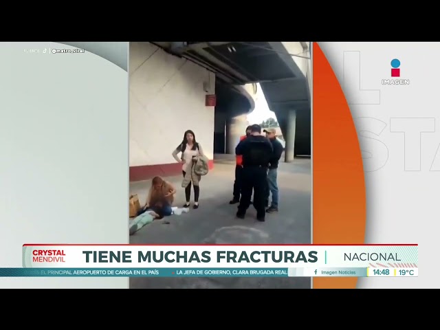 ⁣Niña que cayó de escaleras del metro tiene muchas fracturas | Noticias con Crystal Mendivil