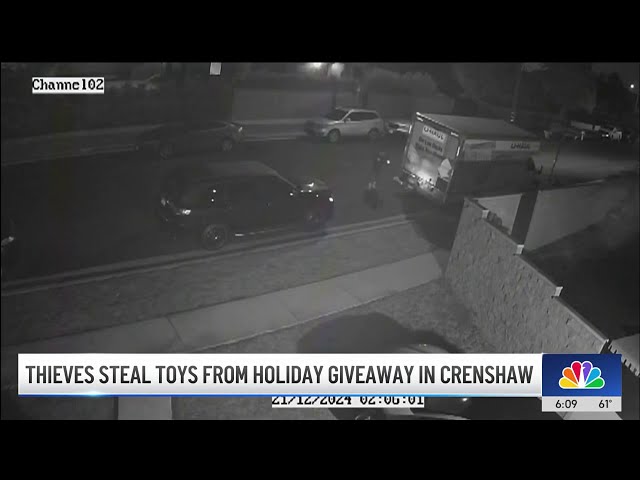 ⁣Thieves steal toys from holiday giveaway in Crenshaw