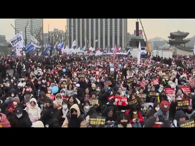 ⁣Арестовать президента Южной Кореи призвали протестующие в Сеуле