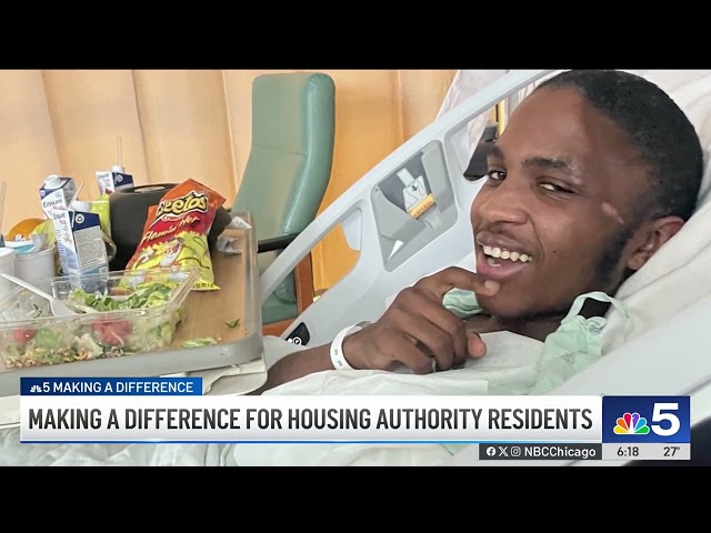 ⁣Chicago Housing Authority residents receive Christmas surprise