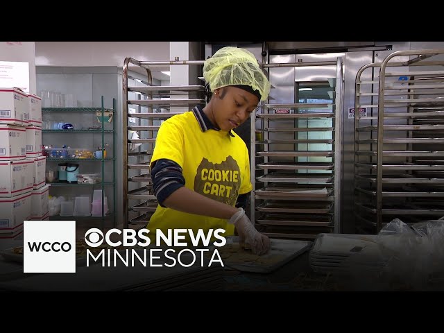 ⁣Cookie Cart in Minneapolis offers youth job, leadership experience