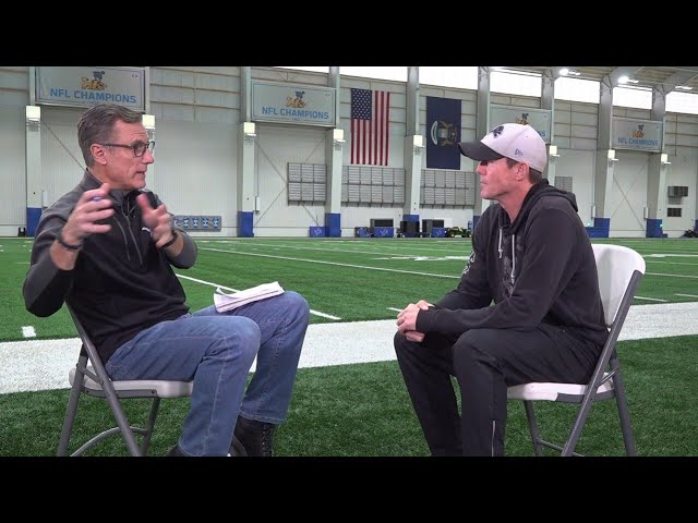 ⁣WATCH - Dan Miller talks with Lions special teams coordinator Dave Fipp ahead of the game against Ch