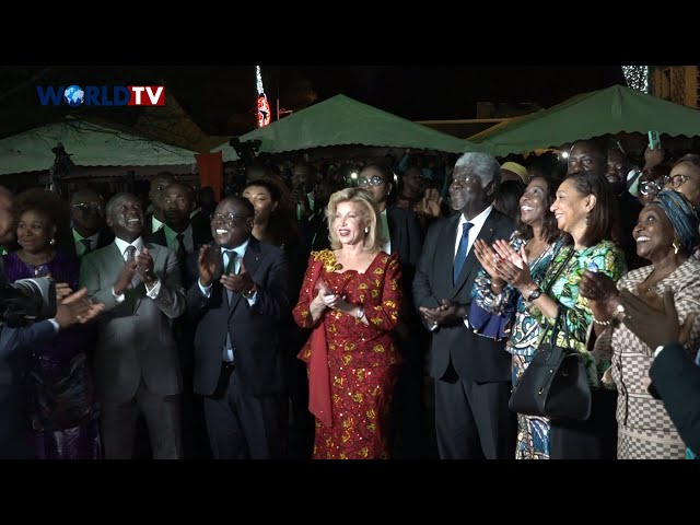 ⁣Côte d'Ivoire - La Première Dame, Dominique Ouattara, procède à l'illumination festive 202