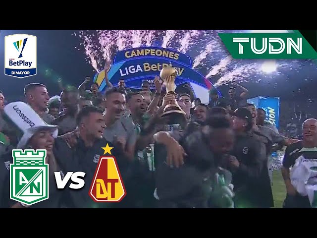 ⁣¡HACEN HISTORIA! Efraín y el Nacional LEVANTAN el trofeo y ganan el DOBLETE