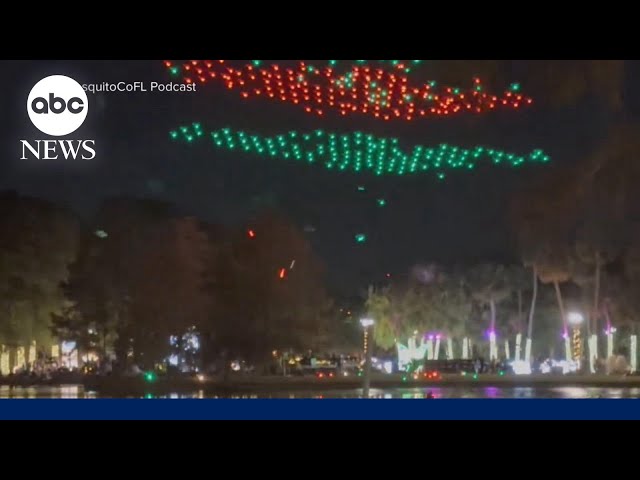 ⁣Mishap at holiday drone show in Orlando