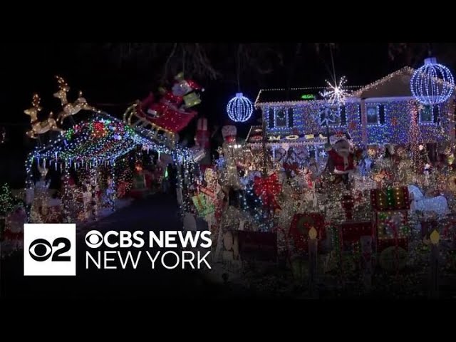 ⁣Long Island teen the talk of his town, thanks to his amazing holiday lights show