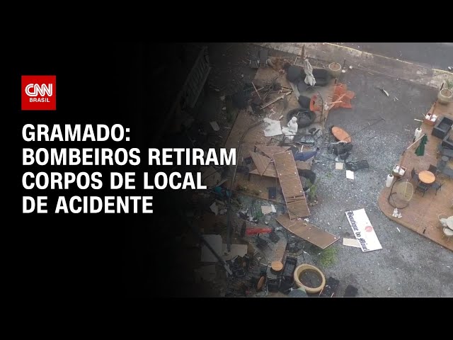 ⁣Gramado: bombeiros retiram corpos de local de acidente | CNN NOVO DIA