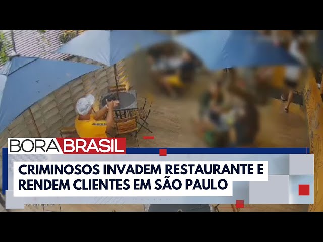 ⁣Criminosos invadem restaurante e rendem clientes em SP | Bora Brasil