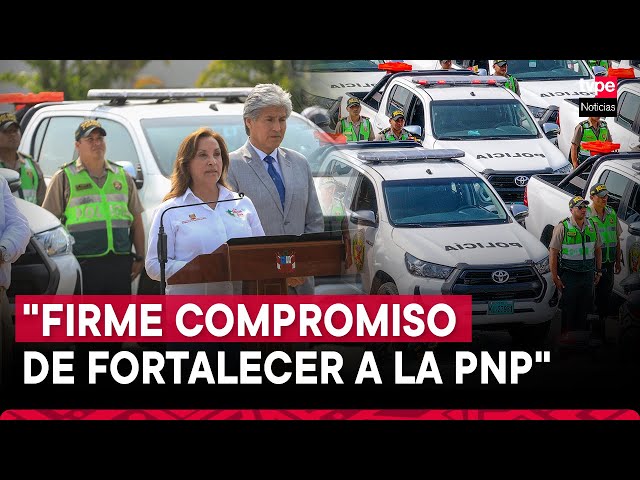 ⁣Presidenta Dina Boluarte entrega 200 vehículos y 722 computadoras a la Policía Nacional del Perú