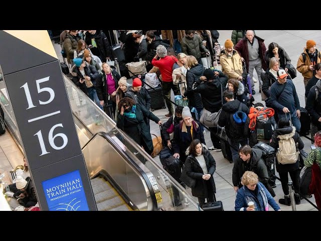 ⁣What to know about holiday travel before Christmas Day