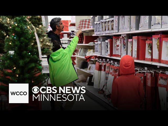 ⁣What Twin Cities stores are open on Christmas Eve