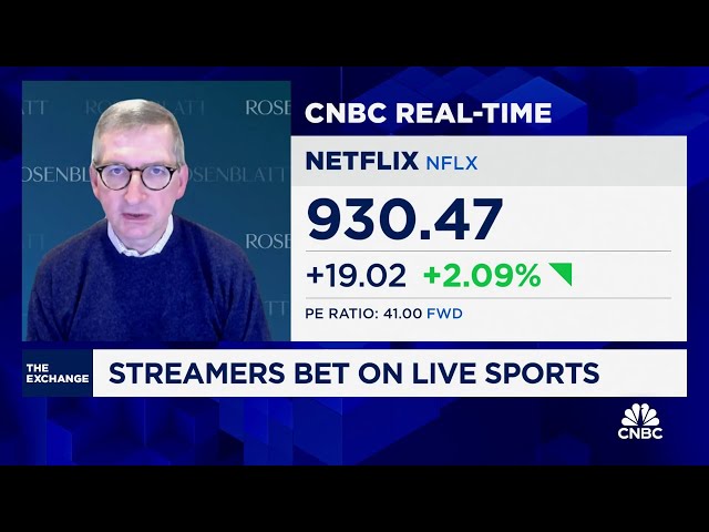 ⁣Sports is a transformative test for Netflix, says Rosenblatt Securities' Barton Crockett