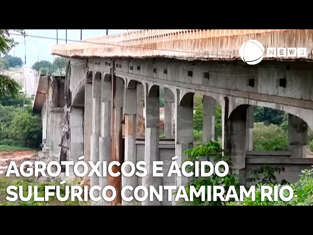 ⁣Agrotóxicos e ácido sulfúrico de caminhões contaminaram rio entre MA e TO, após queda de ponte