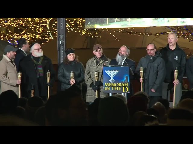 Metro Detroit Jewish Community celebrates start of Hannukah with Menorah in the D