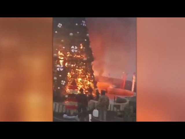 ⁣Protests erupt in Syria after Christmas tree set alight