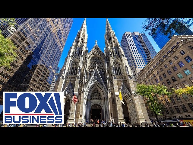 ⁣WATCH LIVE: Parishioners pack St. Patrick’s Cathedral for Christmas mass