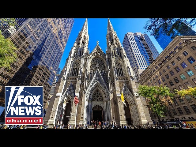 ⁣Christmas Day mass at St. Patrick’s Cathedral