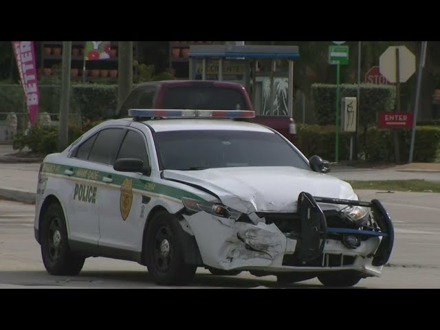 ⁣2 Miami-Dade officers' cruisers crash into each other responding to call