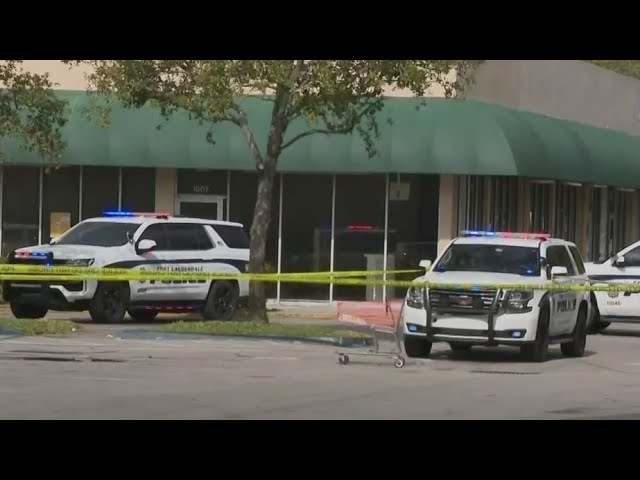 ⁣Man dead at  Fort Lauderdale shopping center