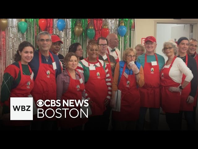 ⁣Volunteers provide holiday meal and conversation for those experiencing homelessness in Boston