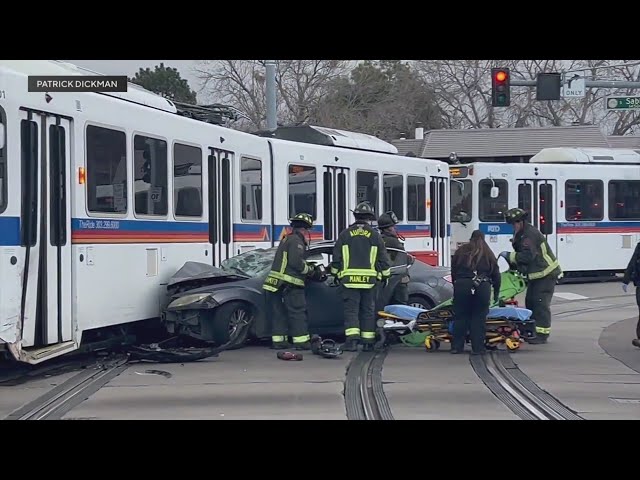 ⁣Your Reporter Aurora shooting suspect crashes into RTD light rail